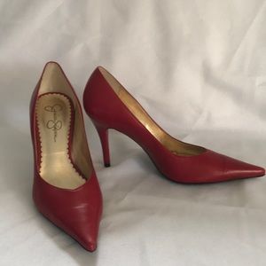 Size 7.5 Jessica Simpson red pumps